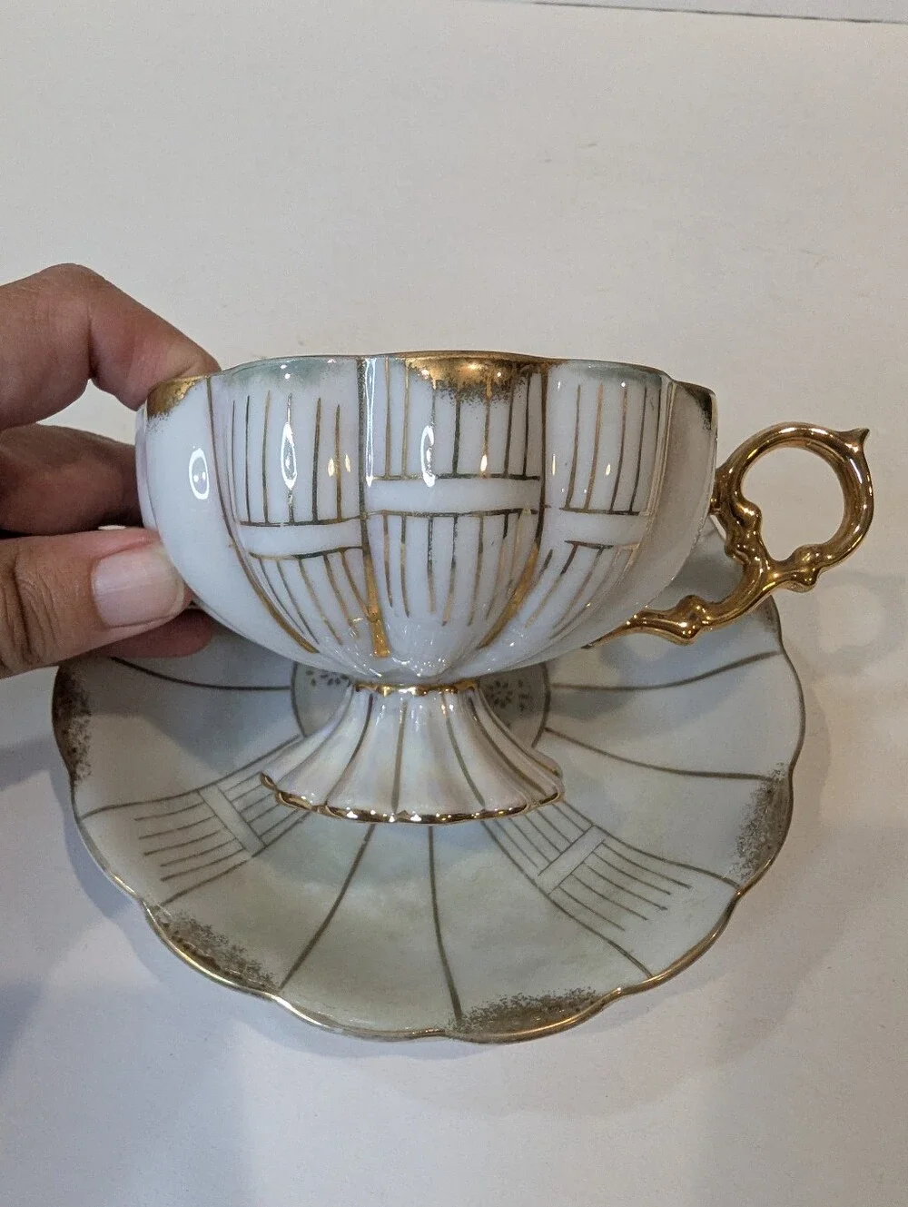 Vintage Royal Sealy Japan Iridescent Scalloped Teacup And Saucer Gold Accents
